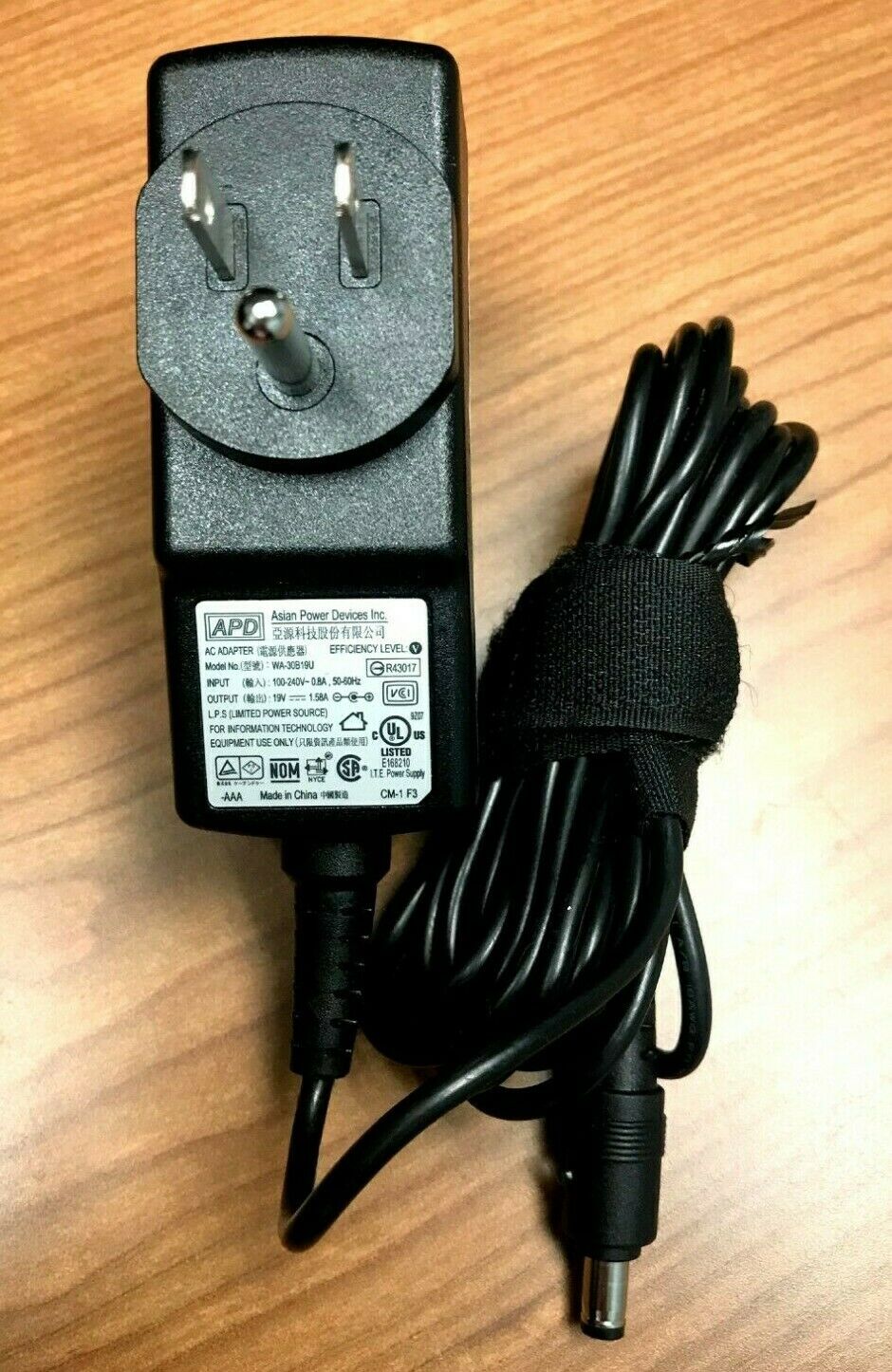 NEW APD WA-30B19U Charger 19V 1.58A 30W Laptop AC Adapter FOR Dell C830M Inspiron